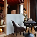 Stadshotel 호텔 Geertruidenberg