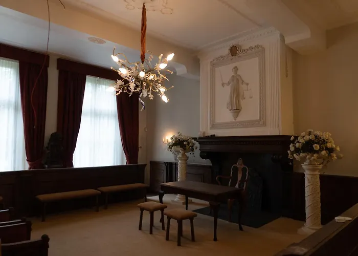 Stadshotel Ξενοδοχείο 4*